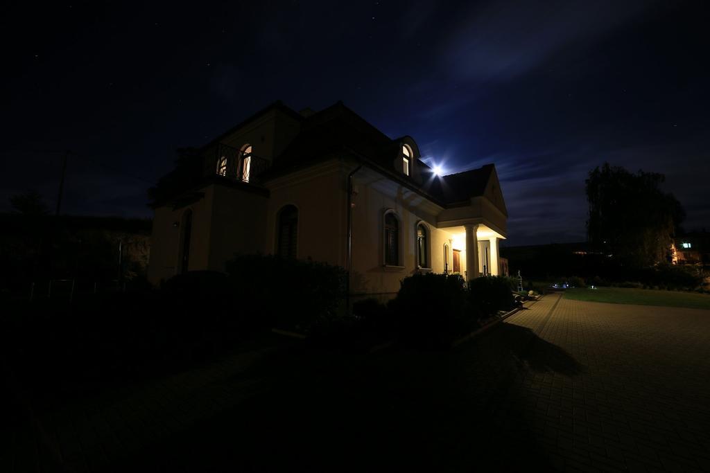 Bed and Breakfast Prestige Wierzchowisko Zewnętrze zdjęcie